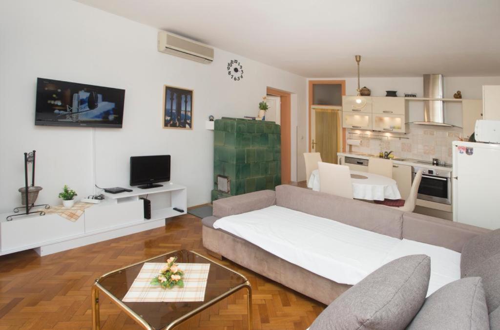 Apartments Orsula Split Extérieur photo