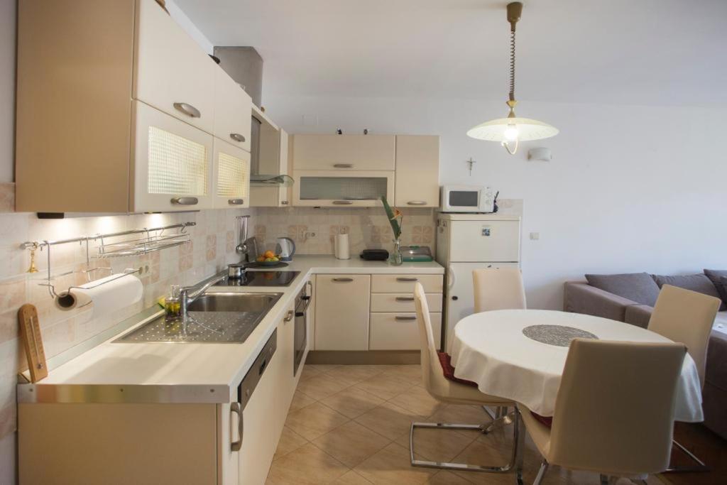 Apartments Orsula Split Extérieur photo